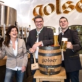 Familie Sautner präsentiert stolz das Golser Bier
